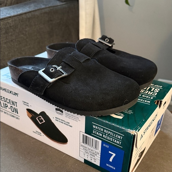 Staheekum Shoes - Staheekum CrescenWomens 7 Black Suede Slip-On Clogs NIB Granola Boho